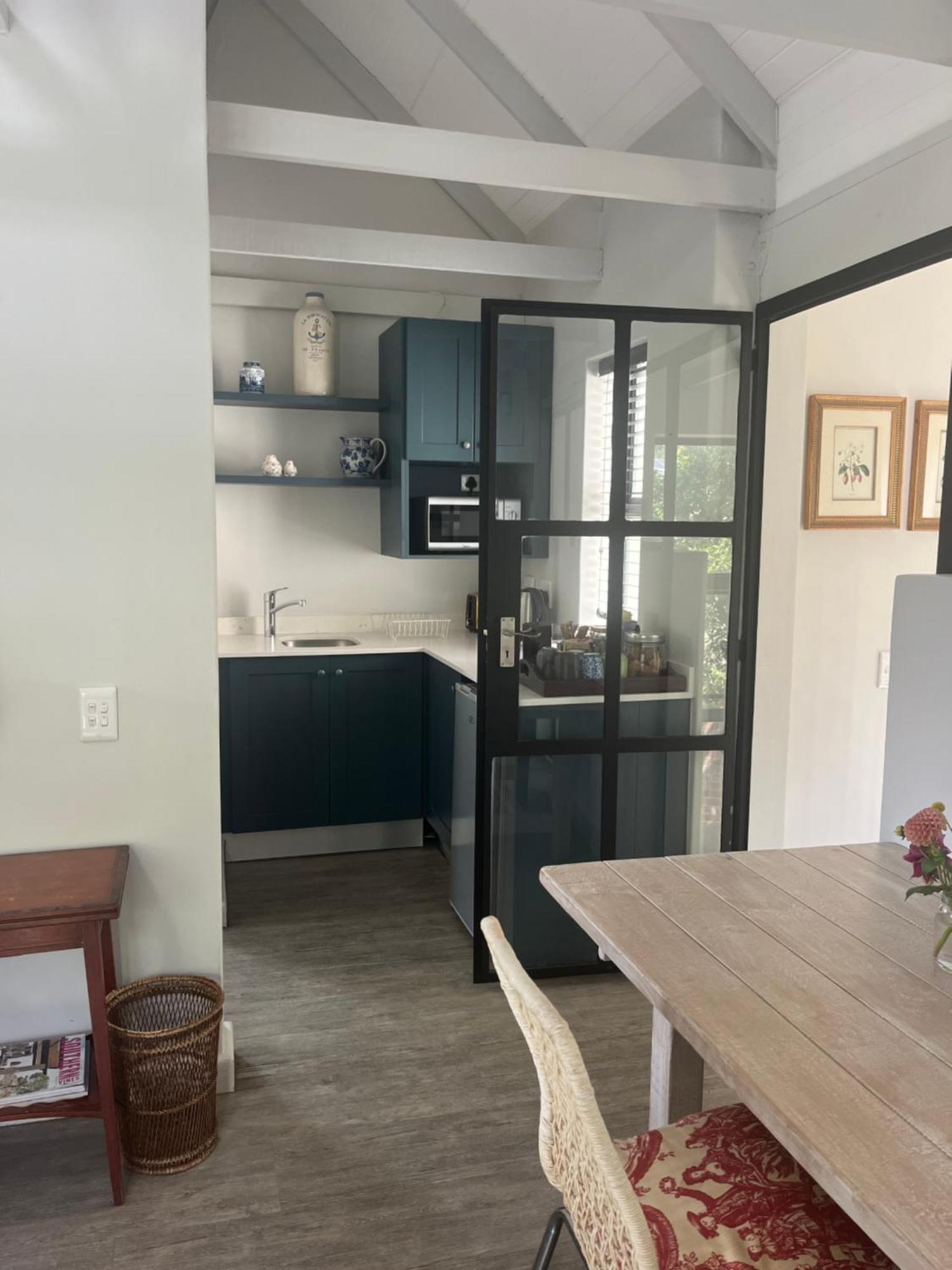 Comfortable Room With Large En Suite Bathroom フランシュホーク エクステリア 写真